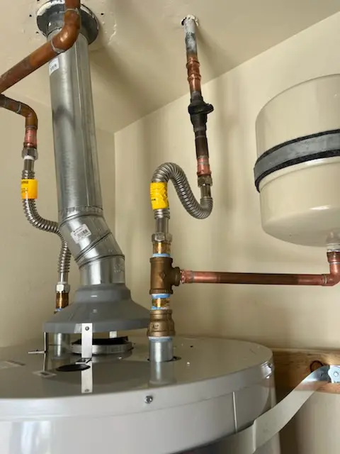 Water heater installation and plumbing repair in Raceland